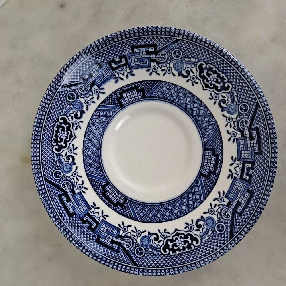 Vintage Set of 4 Churchill Blue Willow Coffee Cups and Saucers Made in England